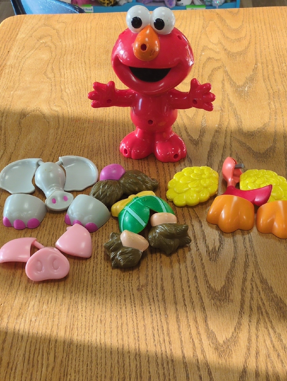 Sesame Street Elmo Dress-Up Toy with Interchangeable Accessories - Red